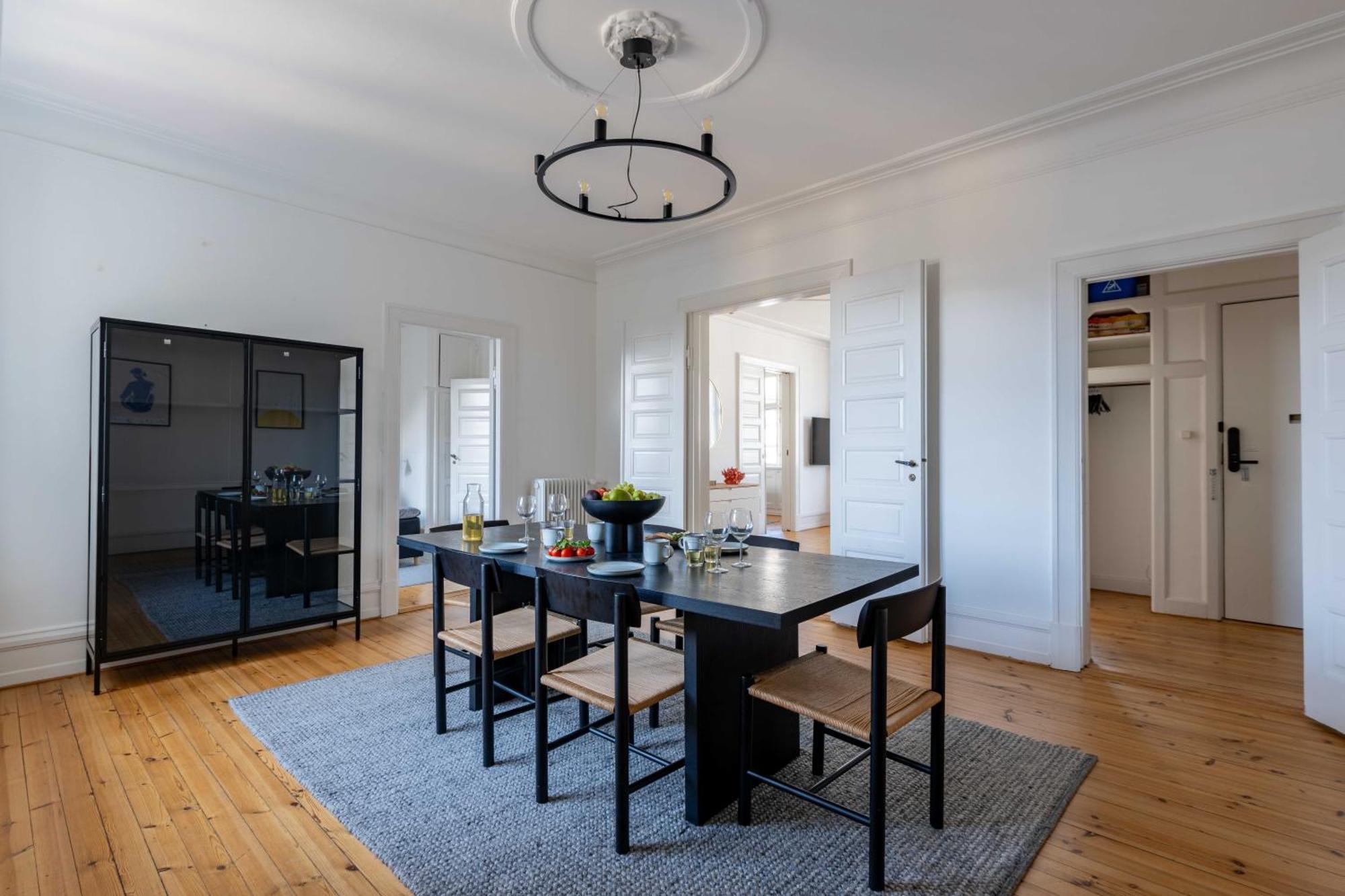 Spacious 3 Bedroom Apartment In Peaceful Area Копенхаген Екстериор снимка